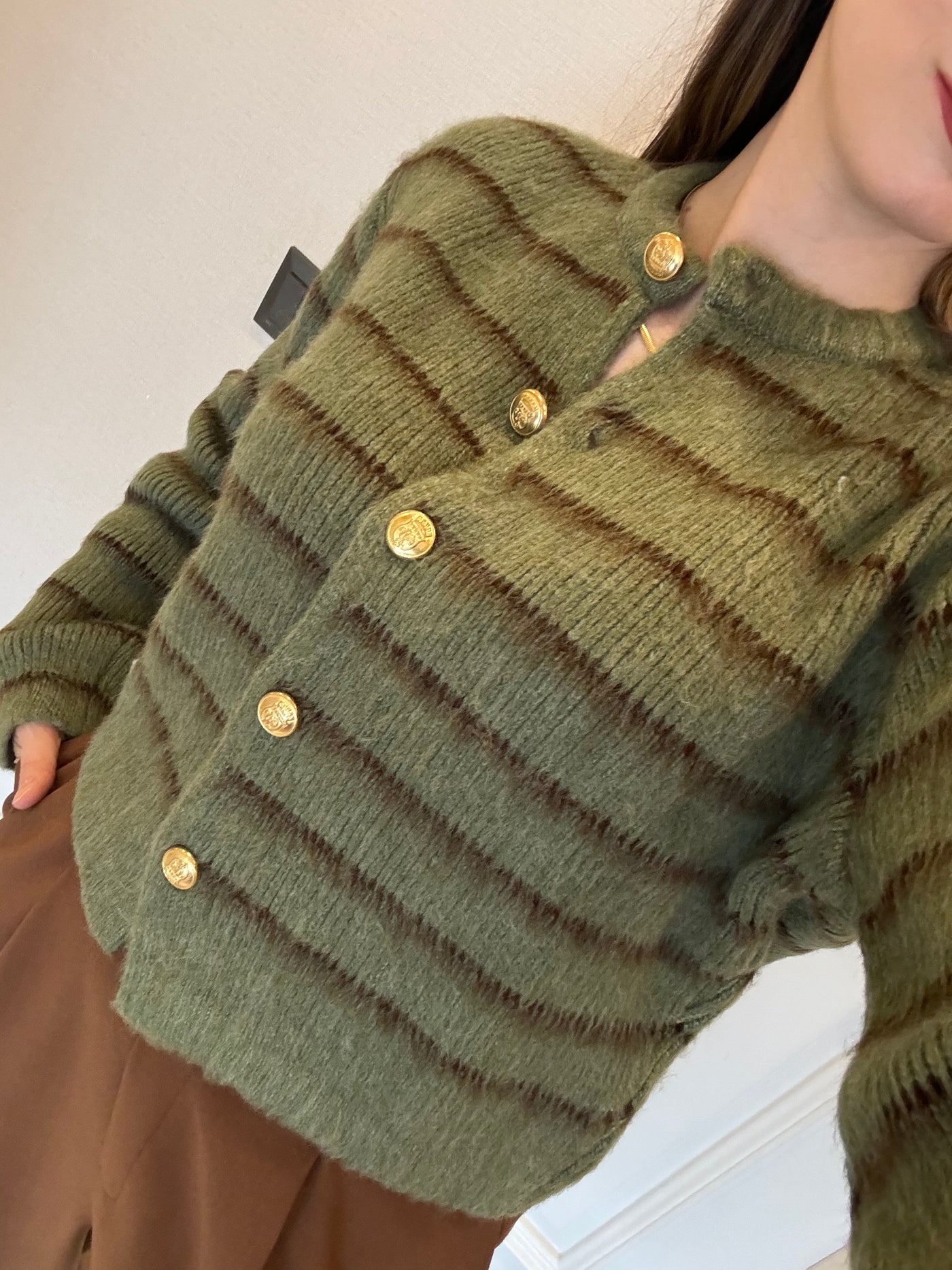 İki Renk Düğmeli Kazak