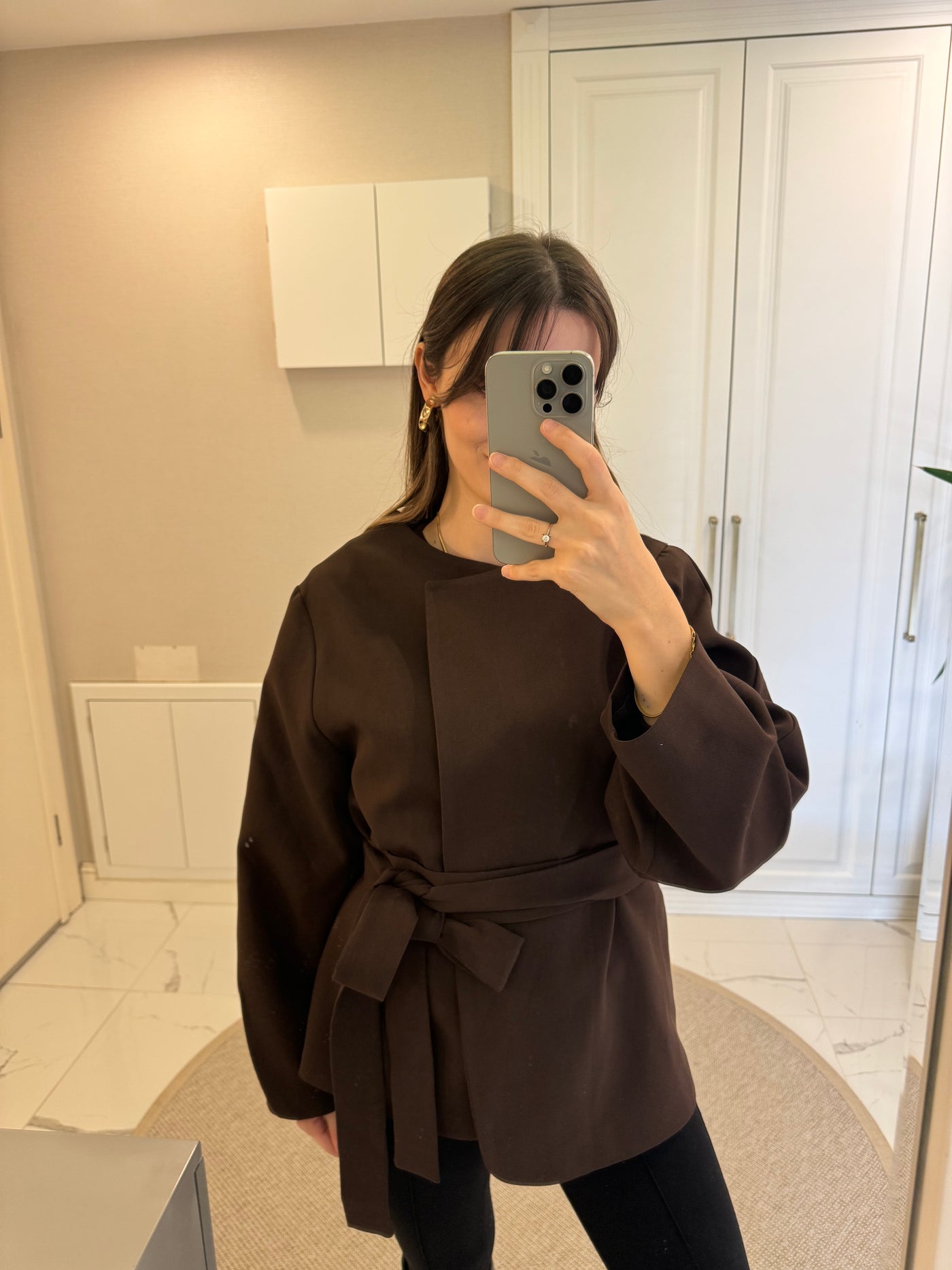 BAĞLAMA VE YAKAY DETAYLI CEKET