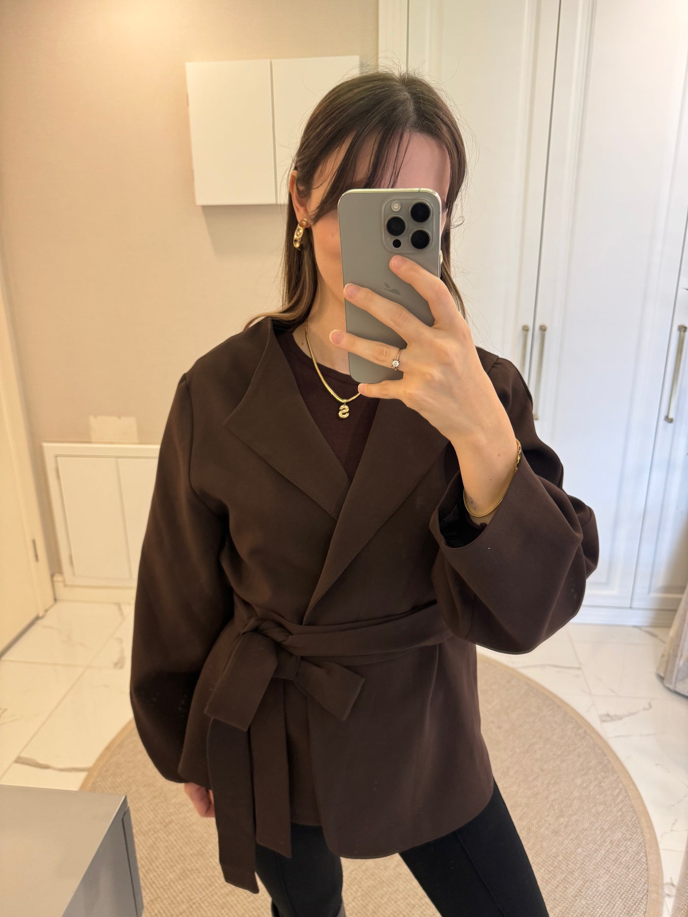 BAĞLAMA VE YAKAY DETAYLI CEKET