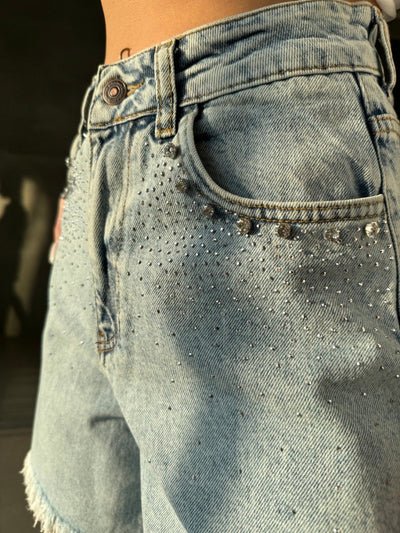 Taşlı Denim Şort