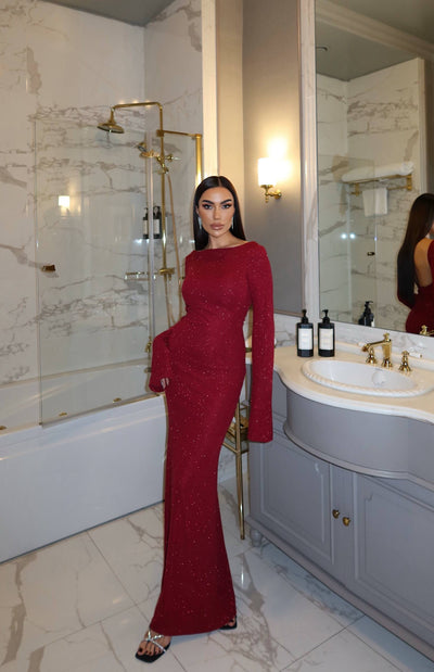 Kırmızı Parıltılı Elbise