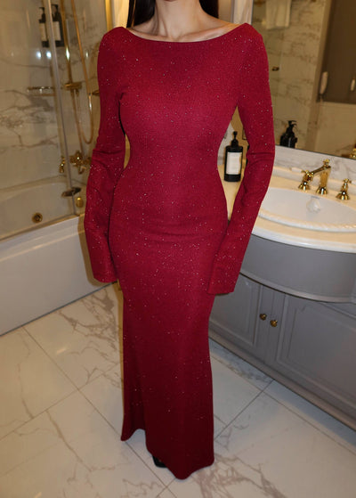 Kırmızı Parıltılı Elbise