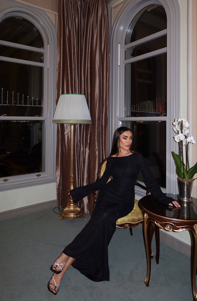 Siyah Parıltılı Elbise